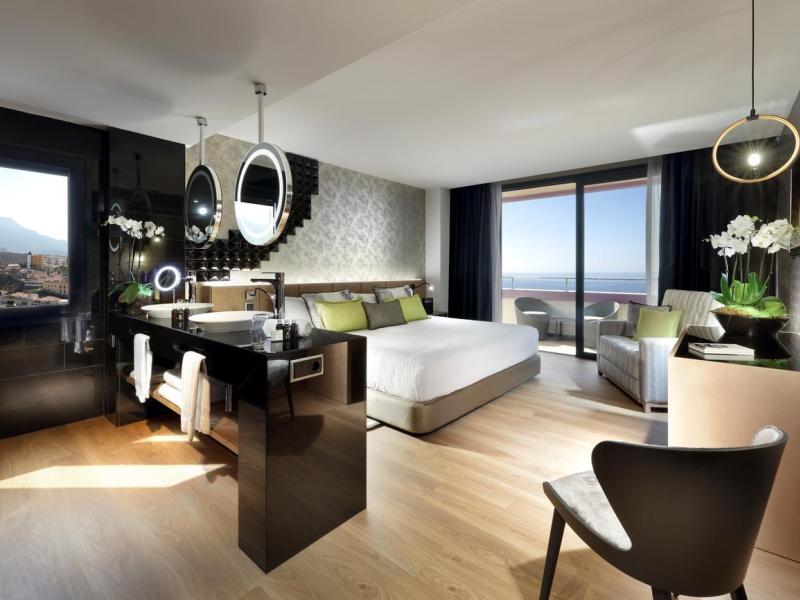 Hard Rock Hotel Tenerife