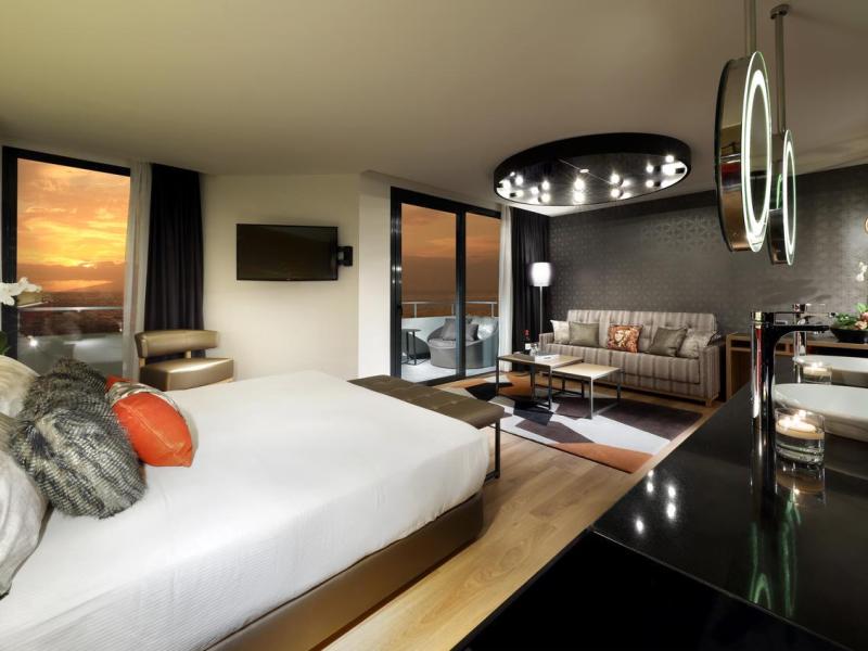 Hard Rock Hotel Tenerife
