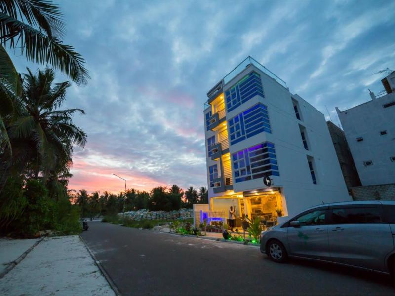 The White Harp Beach Hotel