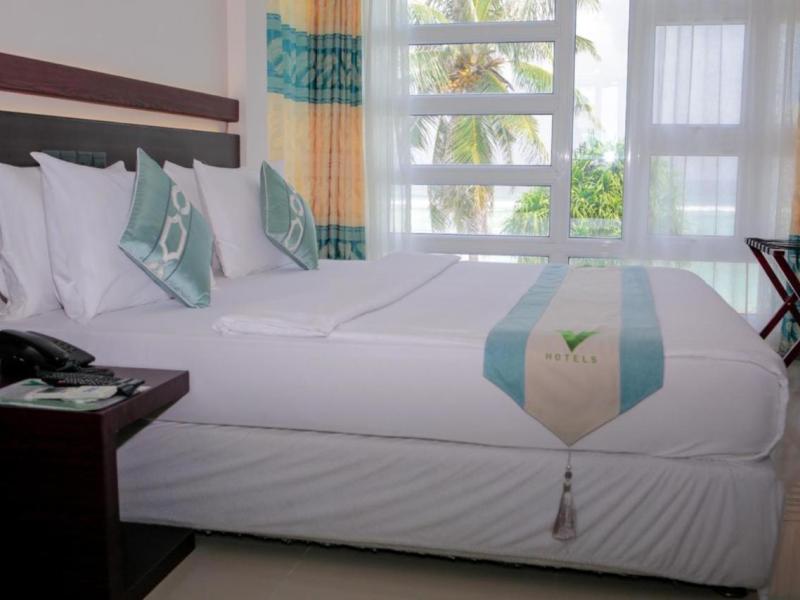 The White Harp Beach Hotel