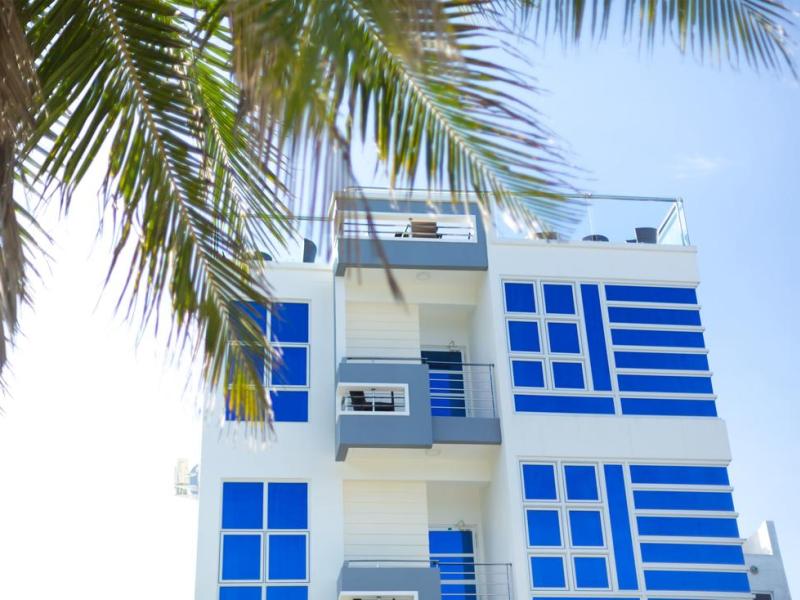 The White Harp Beach Hotel