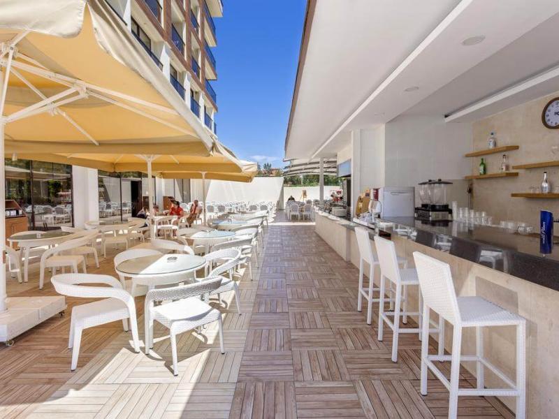 Glamour Resort & Spa