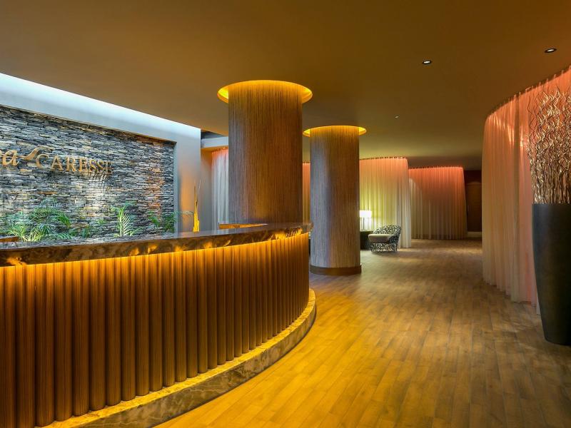 Caresse a Luxury Collection Resort & Spa