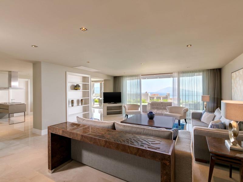 Caresse a Luxury Collection Resort & Spa