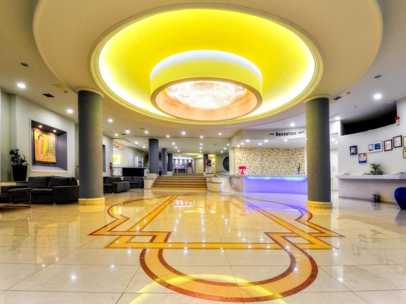 Sol by Melia Cosmopolitan