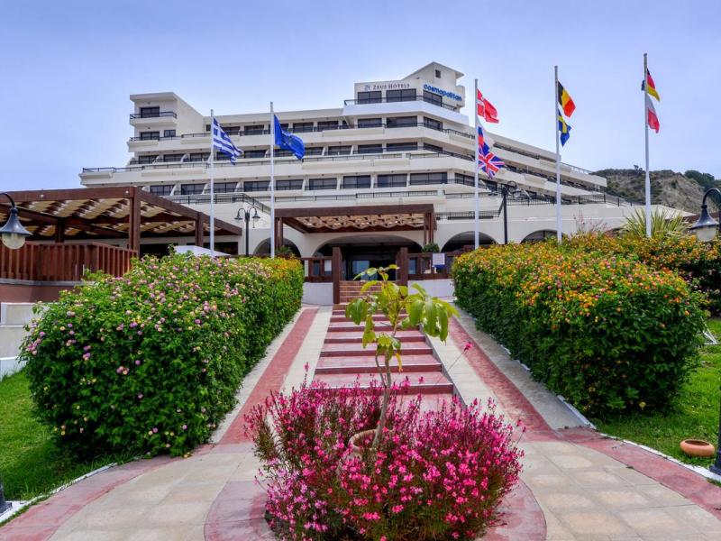 Sol by Melia Cosmopolitan