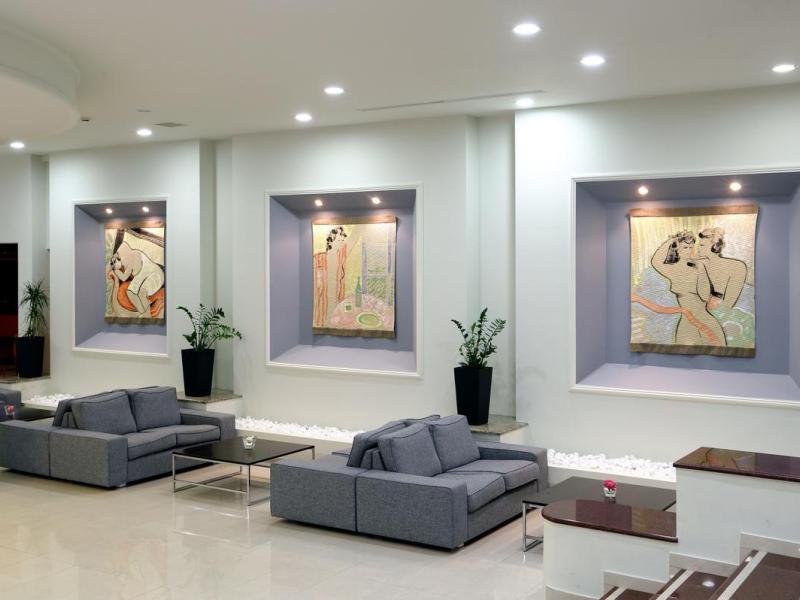 Sol by Melia Cosmopolitan