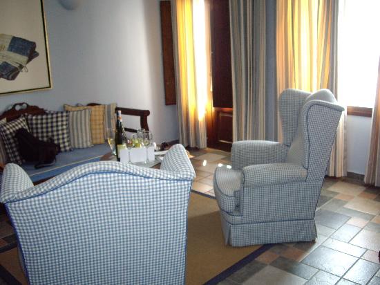 Cosmopolitan Suites