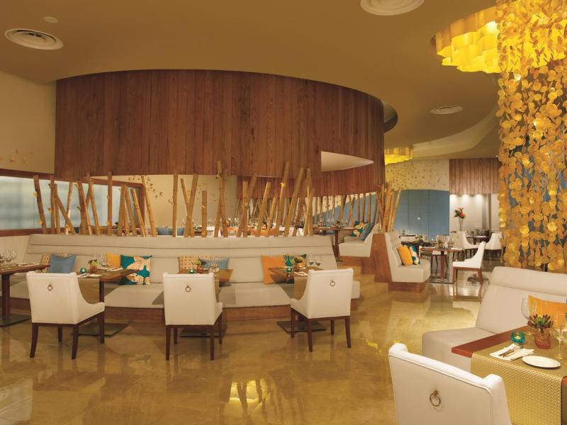 Dreams Onyx Resort & Spa