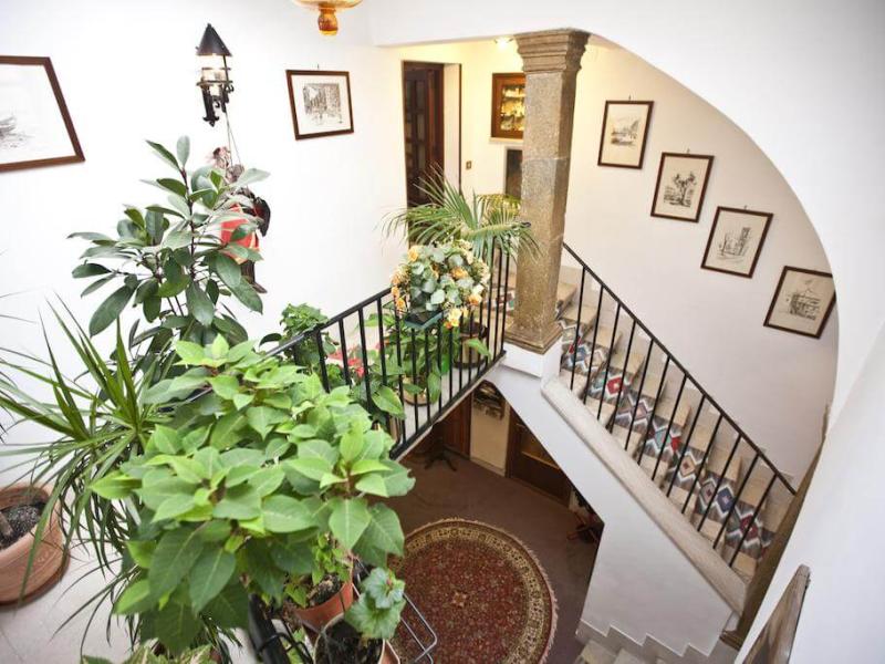 Moderno Hotel 