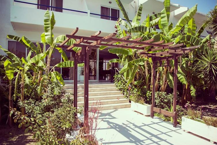 Costa Angela Seaside Resort