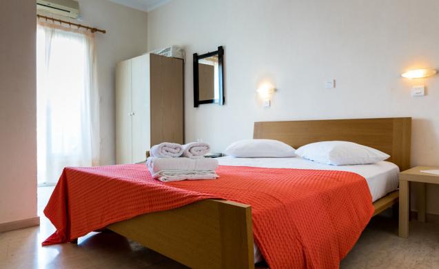 Memento Perissa Hotel