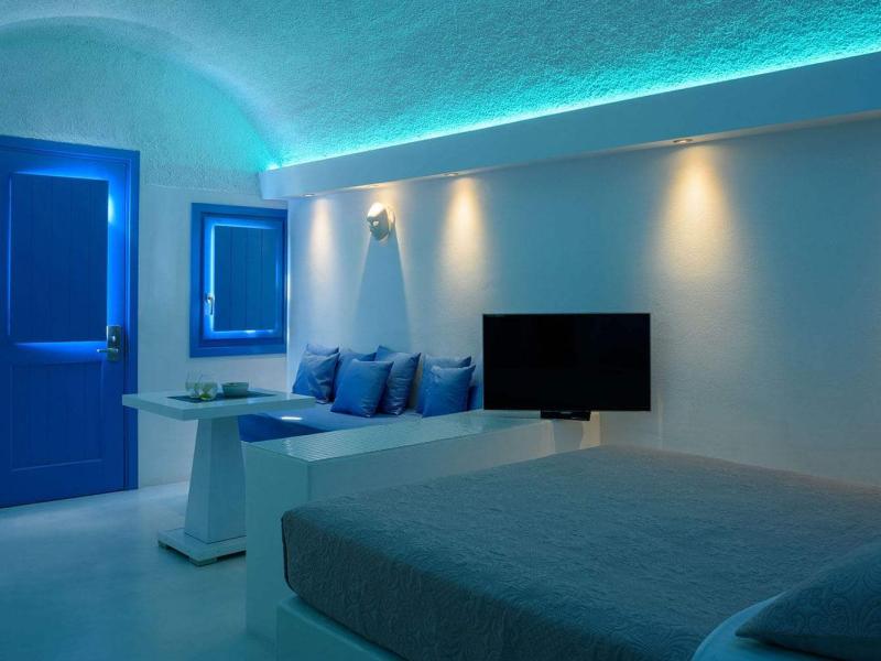 Abyssanto Suites & Spa