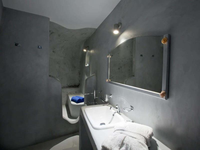 Abyssanto Suites & Spa