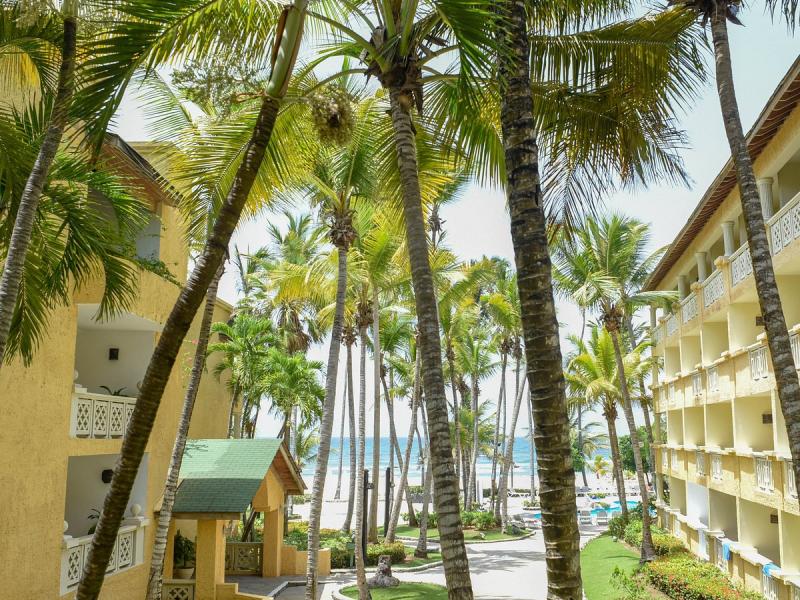 Coral Costa Caribe Resort & Spa