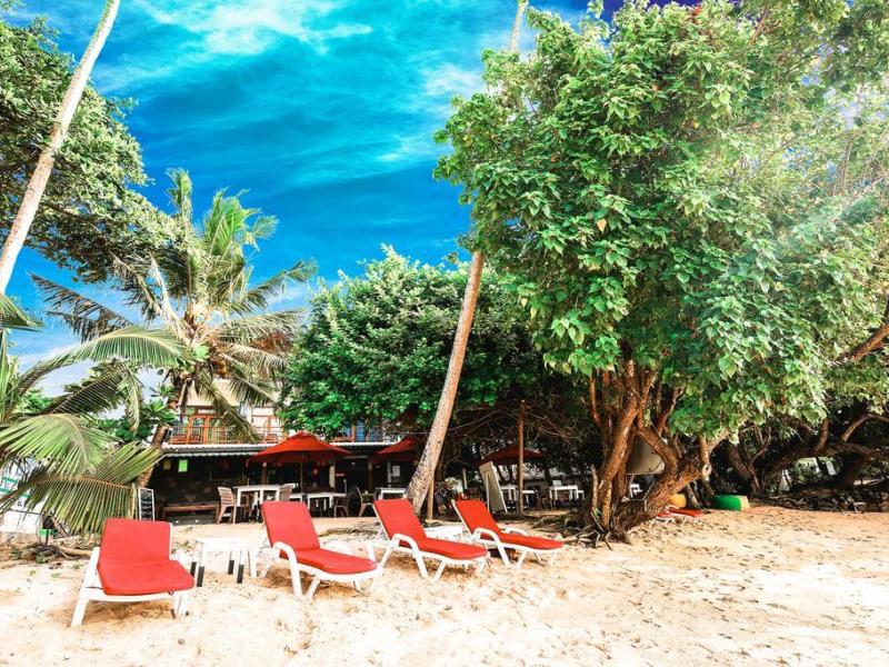 Surf Sea Breeze Hotel