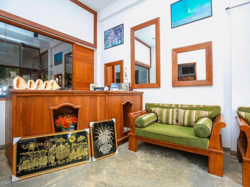 Surf Sea Breeze Hotel