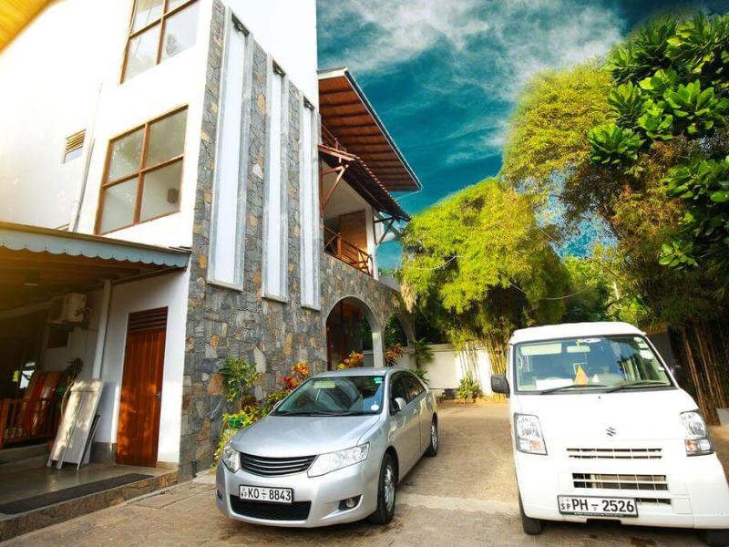 Surf Sea Breeze Hotel