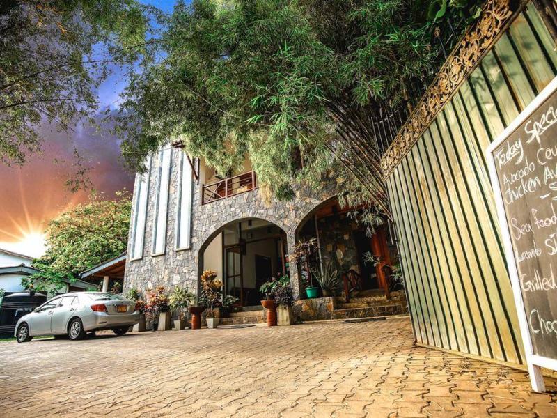 Surf Sea Breeze Hotel