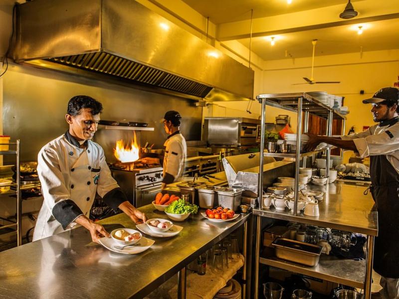 Surf Sea Breeze Hotel