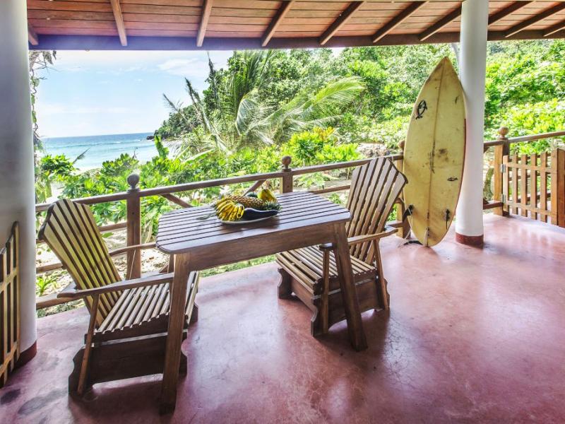 Surf Sea Breeze Hotel