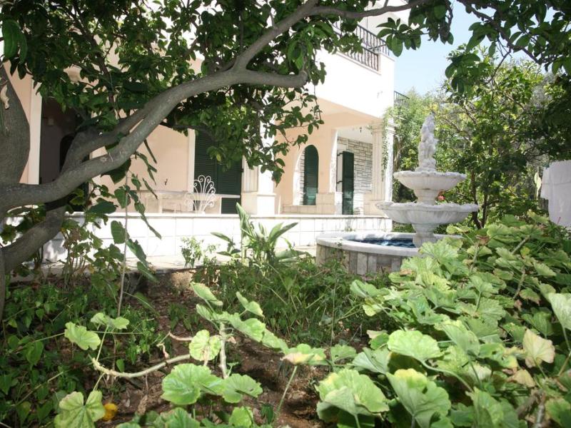 Aphrodite Apartments