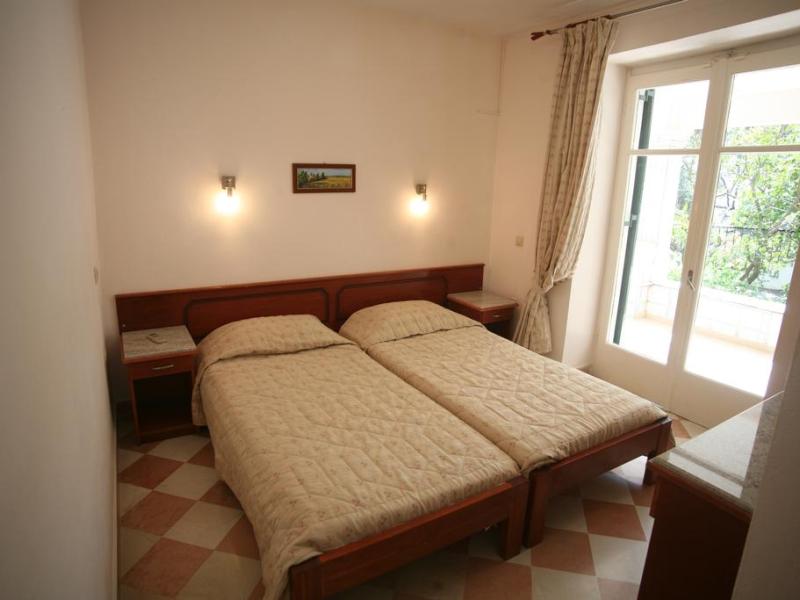 Aphrodite Apartments