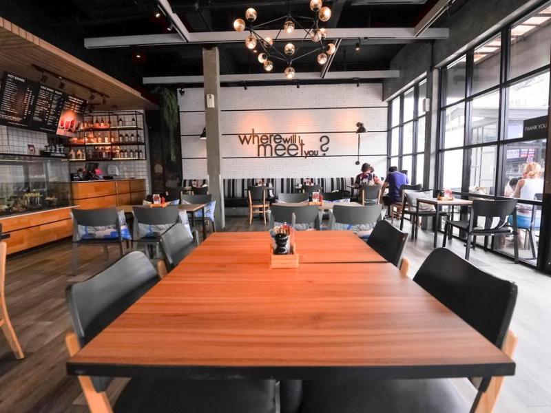 Glur Phuket Patong Beach by Andacura