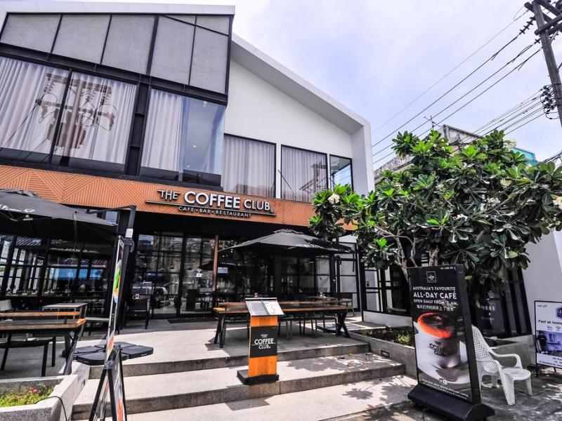 Glur Phuket Patong Beach by Andacura