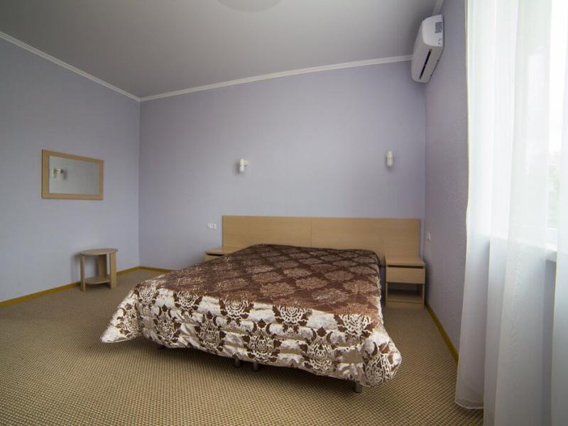 Марина (ул. Рафаэля Царгуш)