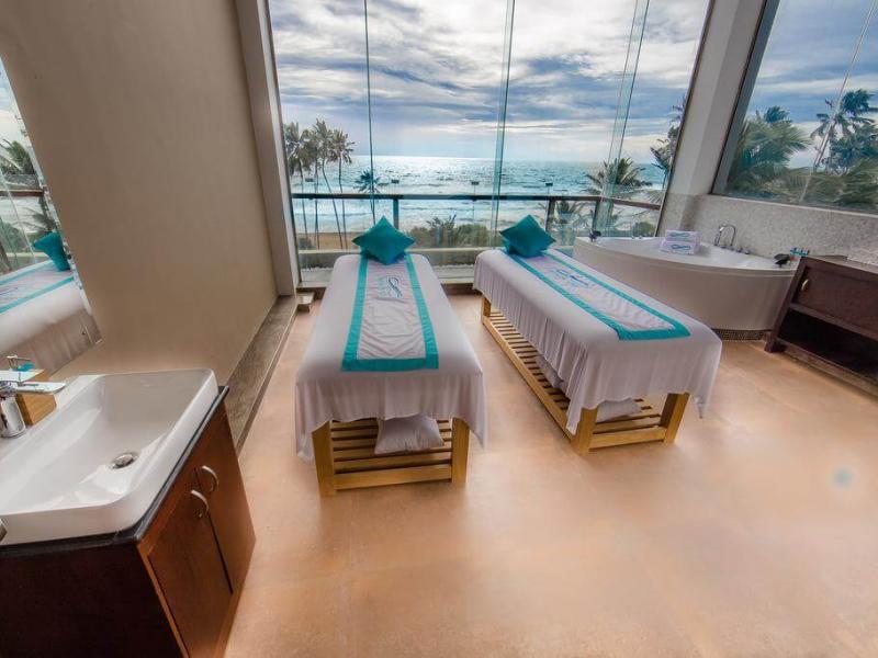 Club Waskaduwa Beach Resort & Spa