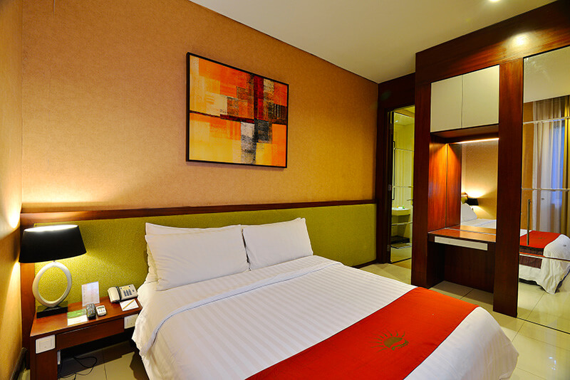 100 Sunset Hotel & Boutique