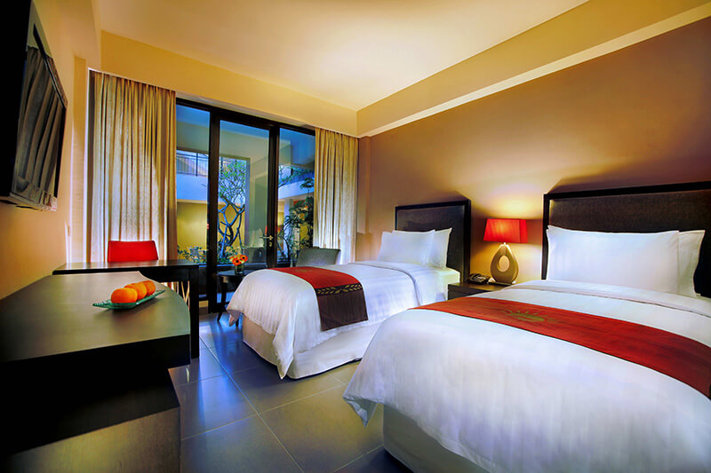 100 Sunset Hotel & Boutique