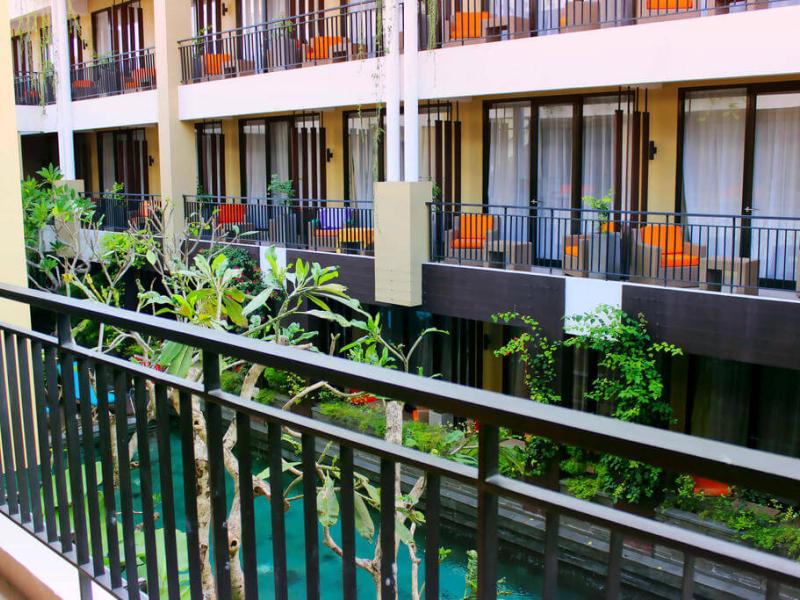 100 Sunset Hotel & Boutique