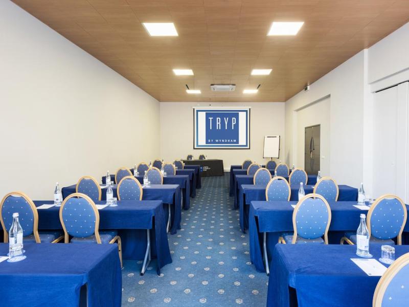 TRYP Lisboa Caparica Mar Hotel