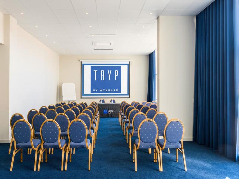 TRYP Lisboa Caparica Mar Hotel