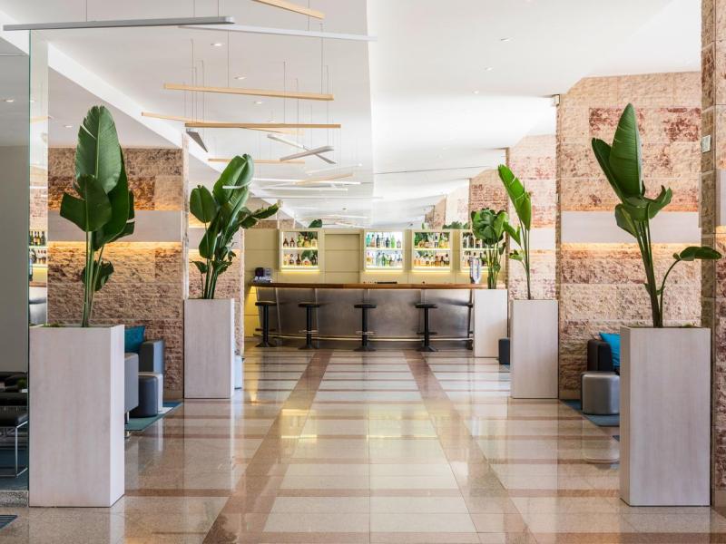 TRYP Lisboa Caparica Mar Hotel