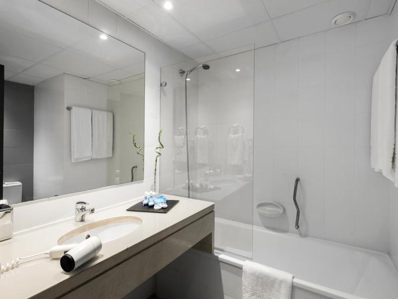 TRYP Lisboa Caparica Mar Hotel