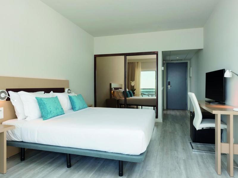 TRYP Lisboa Caparica Mar Hotel