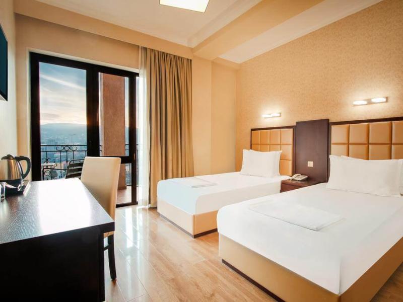 Gtm Plaza Hotel