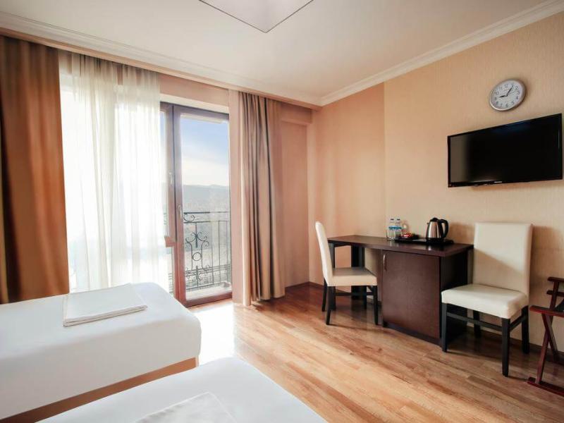 Gtm Plaza Hotel