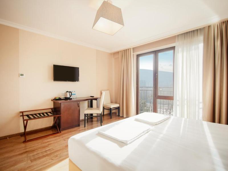 Gtm Plaza Hotel