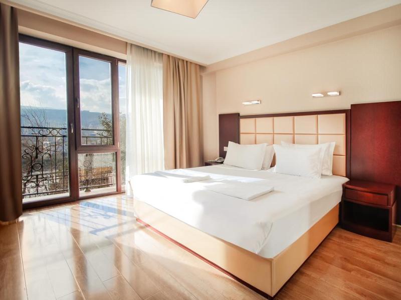 Gtm Plaza Hotel