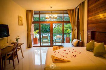 Flora I Talay Resort