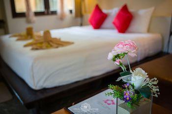 Flora I Talay Resort