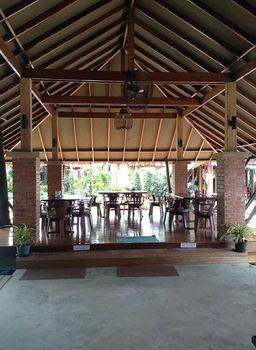 Flora I Talay Resort