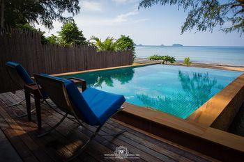 Flora I Talay Resort
