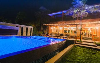 Flora I Talay Resort