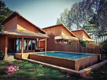Flora I Talay Resort