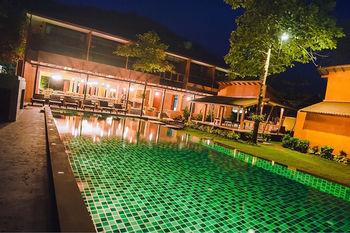 Flora I Talay Resort
